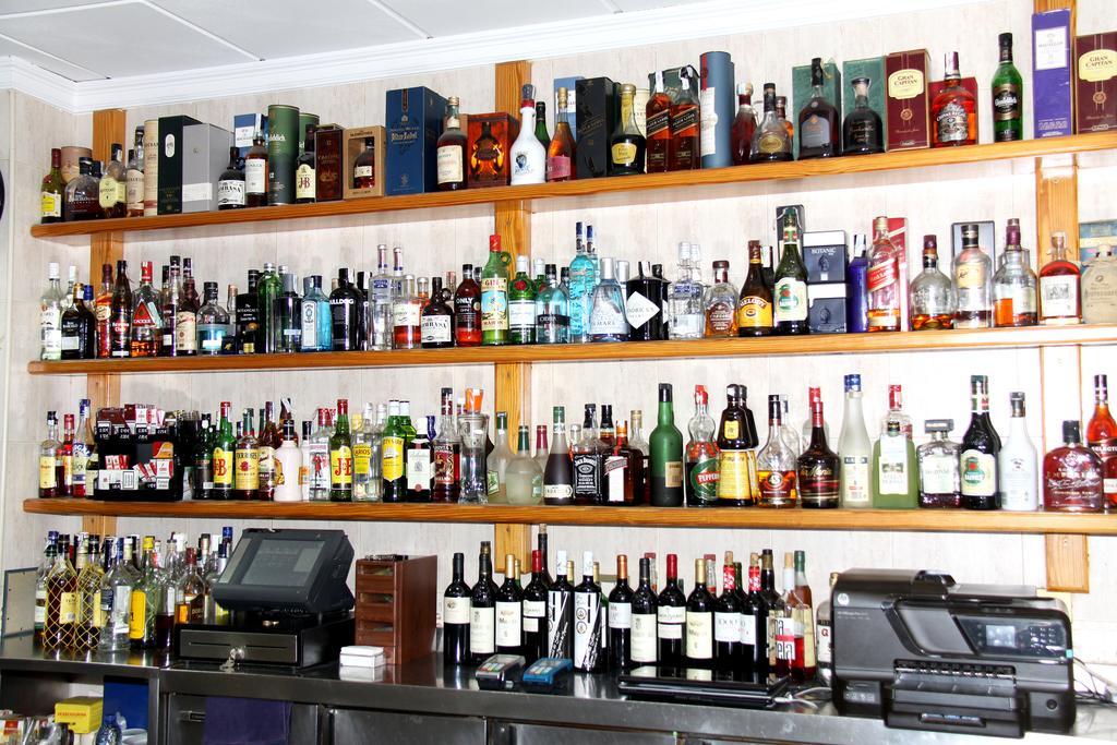 Vila-real Hostal Restaurante La Masia מראה חיצוני תמונה