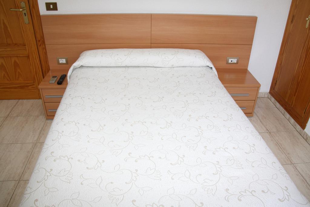 Vila-real Hostal Restaurante La Masia חדר תמונה