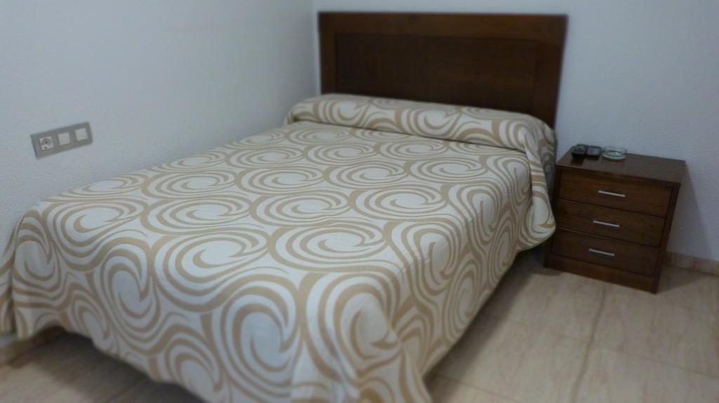 Vila-real Hostal Restaurante La Masia מראה חיצוני תמונה